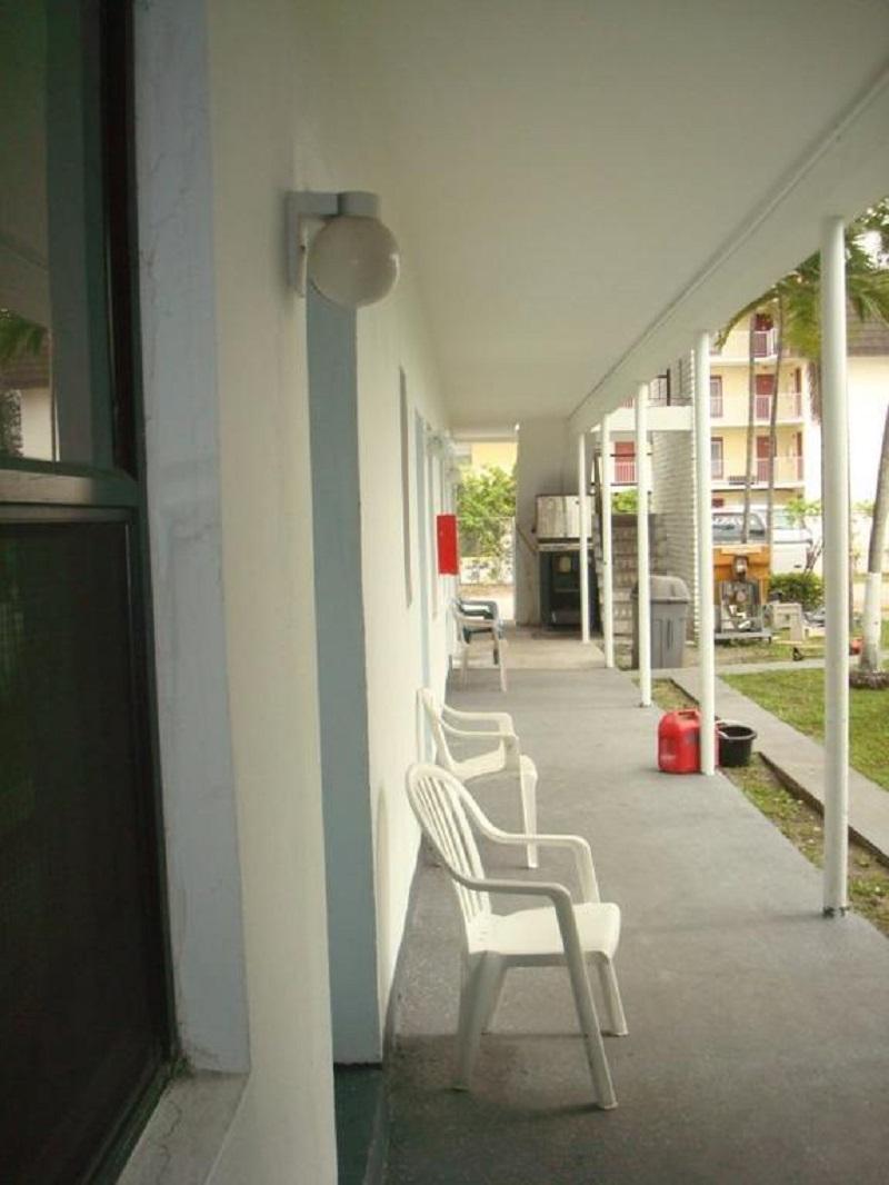 迈阿密温泉酒店 迈阿密泉 外观 照片